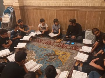 کلاس حفظ قرآن کانون فرهنگی مسجد نیاوران